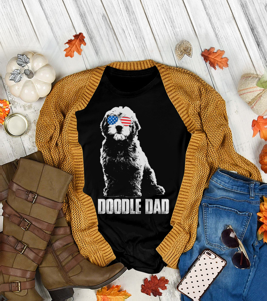 Doodle Dad Goldendoodle Vintage Patriotic American Flag Sunglasses T-Shirt