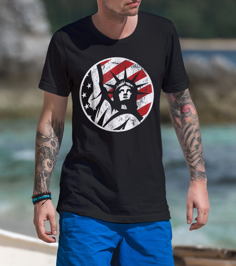 Statue Of Liberty NYC American Flag Circle Stars Stripes T-Shirt