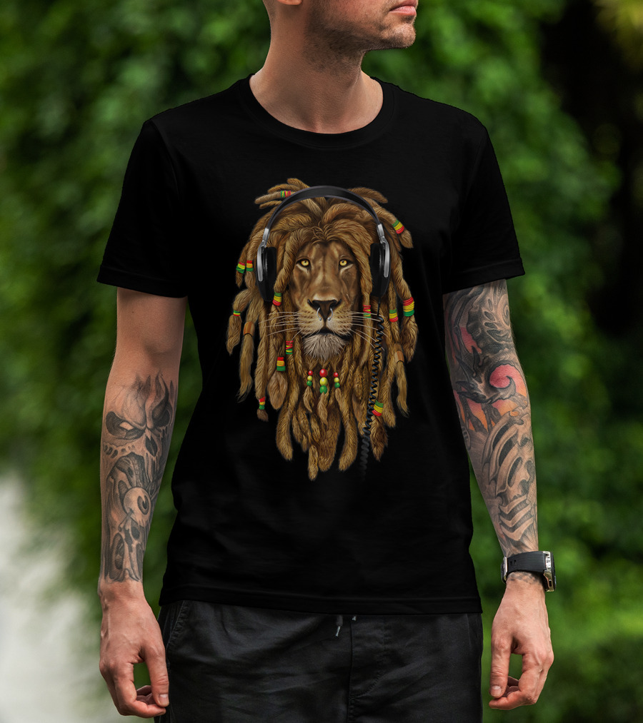 Marley Rasta Lion With Dreadlocks And Headphones For Bob Enthusiast T-Shirt