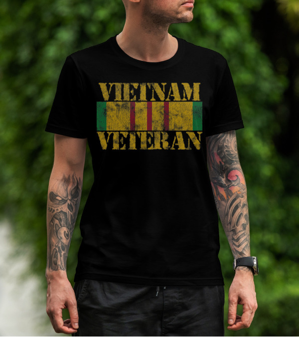 Vietnam Veteran Flag Service Ribbon Patch Distressed Textured T-Shirt