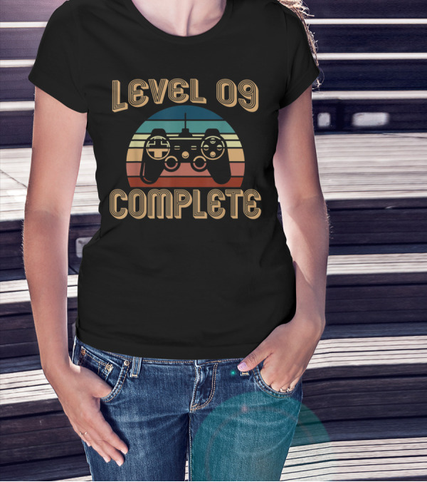 Level 09 Complete Vintage 9th Celebration Gaming Controller T-Shirt