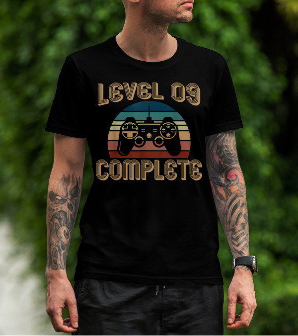Level 09 Complete Vintage 9th Celebration Gaming Controller T-Shirt
