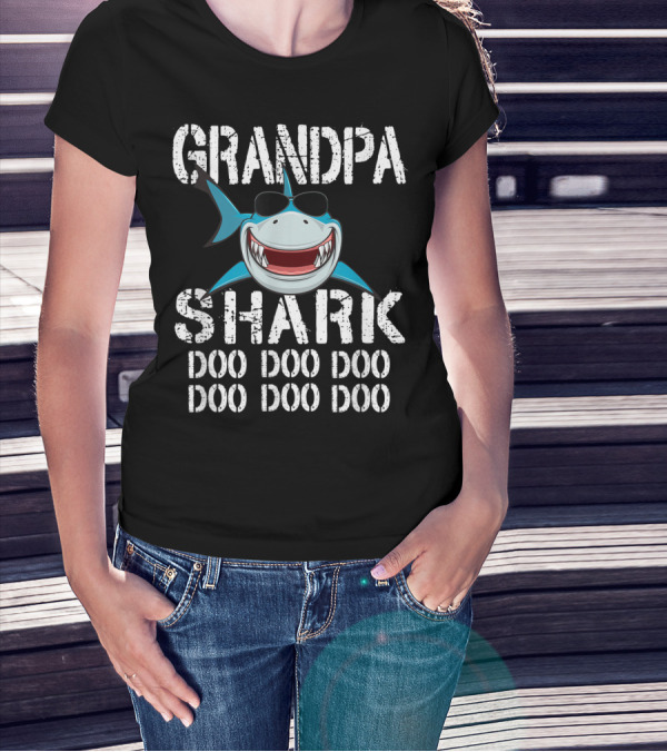 Grandpa Shark Doo Doo Doo Sunglasses Smile Family T-Shirt
