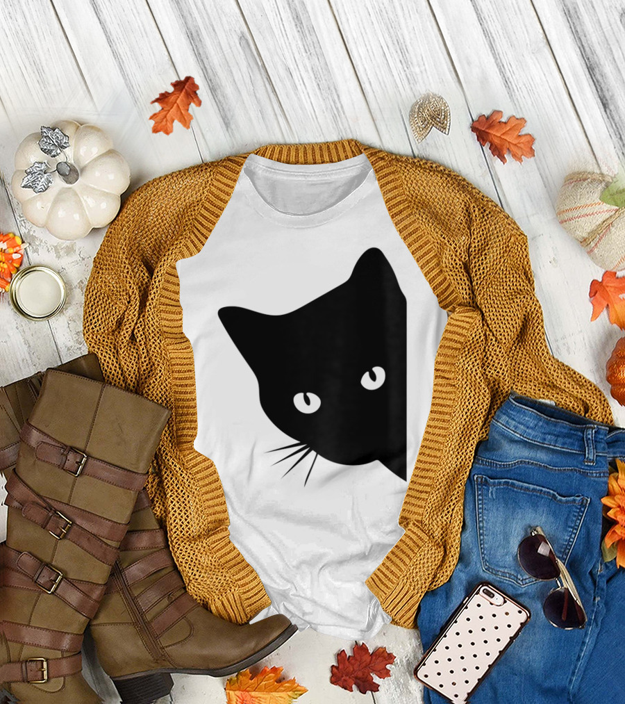 Cat Lover Ladies Spy Cat Hidden Peeking Cat T-Shirt
