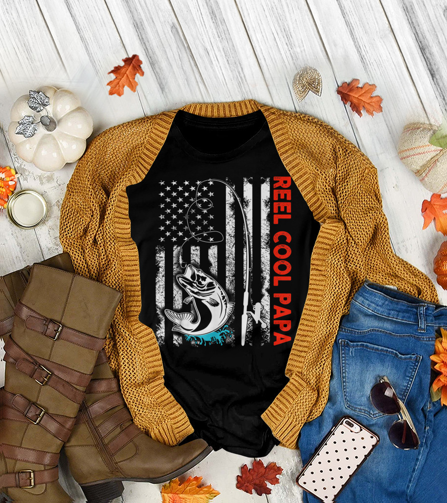 Reel Cool Papa American Flag Fishing Family Fun T-Shirt