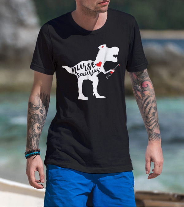 Nurse Saurus Dinosaur With Nurse Cap And Heart Syringe T-Shirt