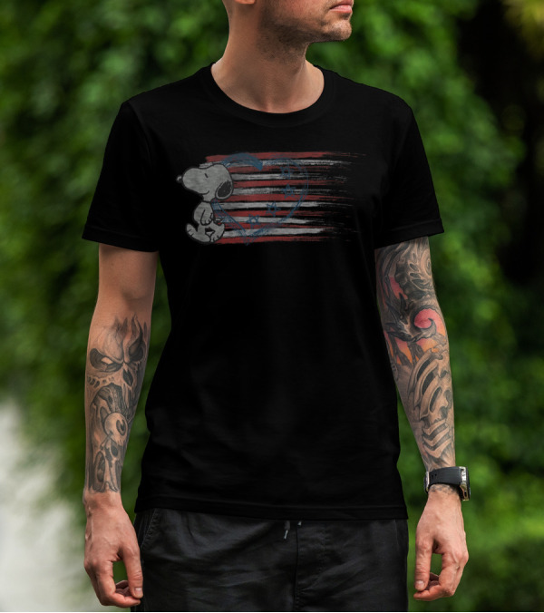 Peanuts Snoopy American Flag Heart Patriotic T-Shirt