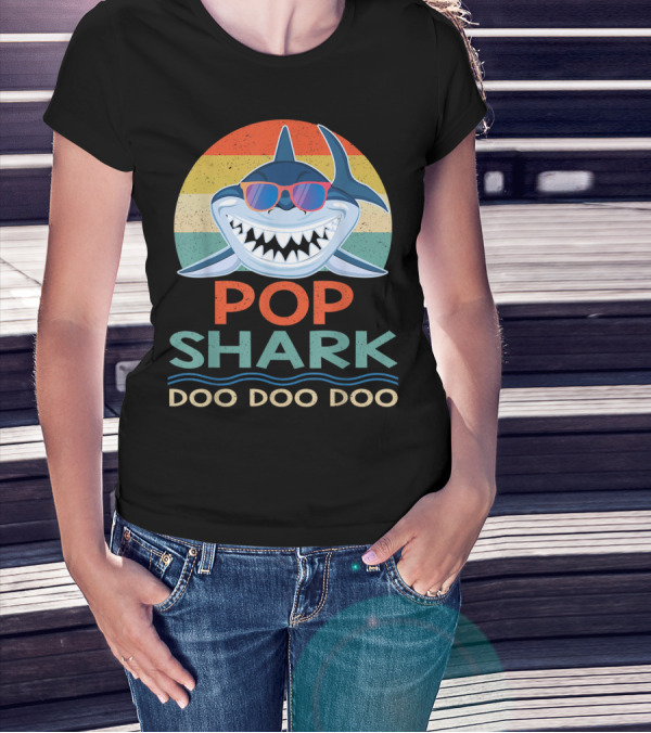 POP SHARK DOO DOO DOO VINTAGE MATCHING FAM SUNSET STYLE RETRO SUNGLASSES T-Shirt