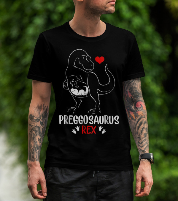 Pregosaurus Rex Heart Pregnant Mom Dinosaur With Baby T-Shirt