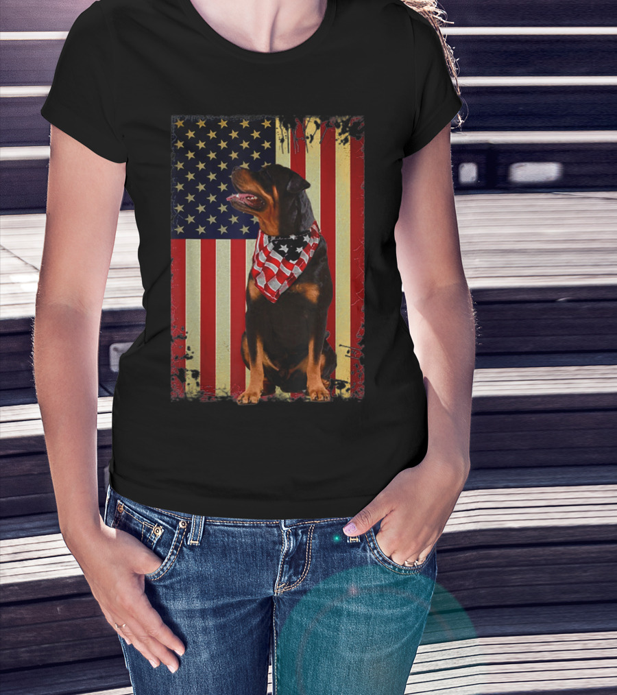 Rottweiler Smile American Flag Patriotic Independence T-Shirt