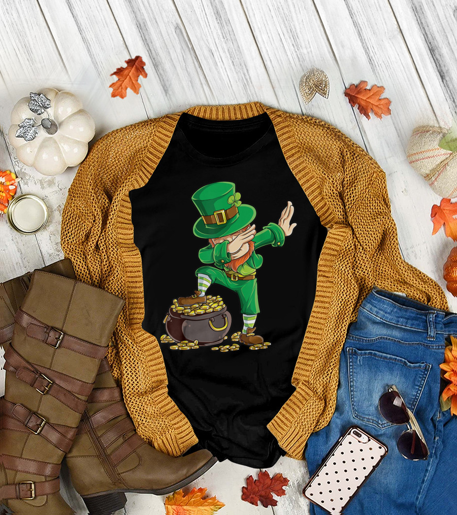 Boys St Patricks Day Kids Dabbing Leprechaun Pot of Gold T-Shirt