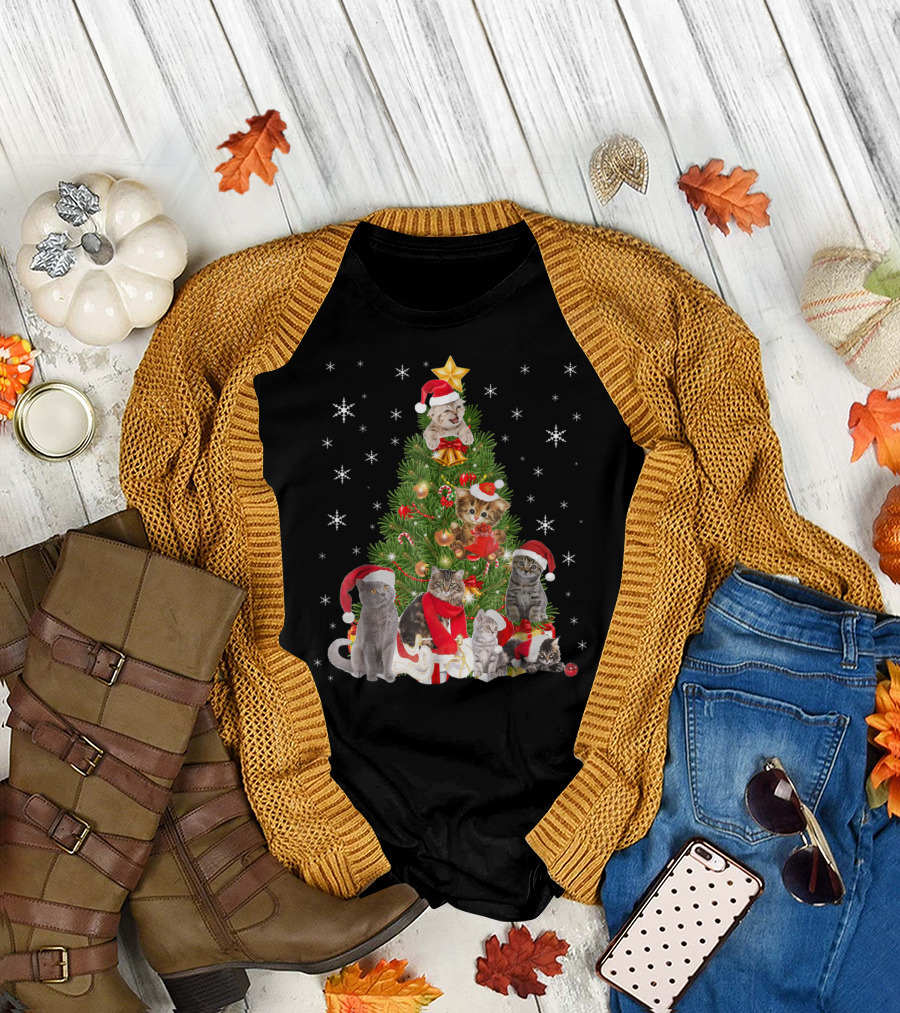 Christmas Cats in Santa Hats Holiday Tree T-Shirt