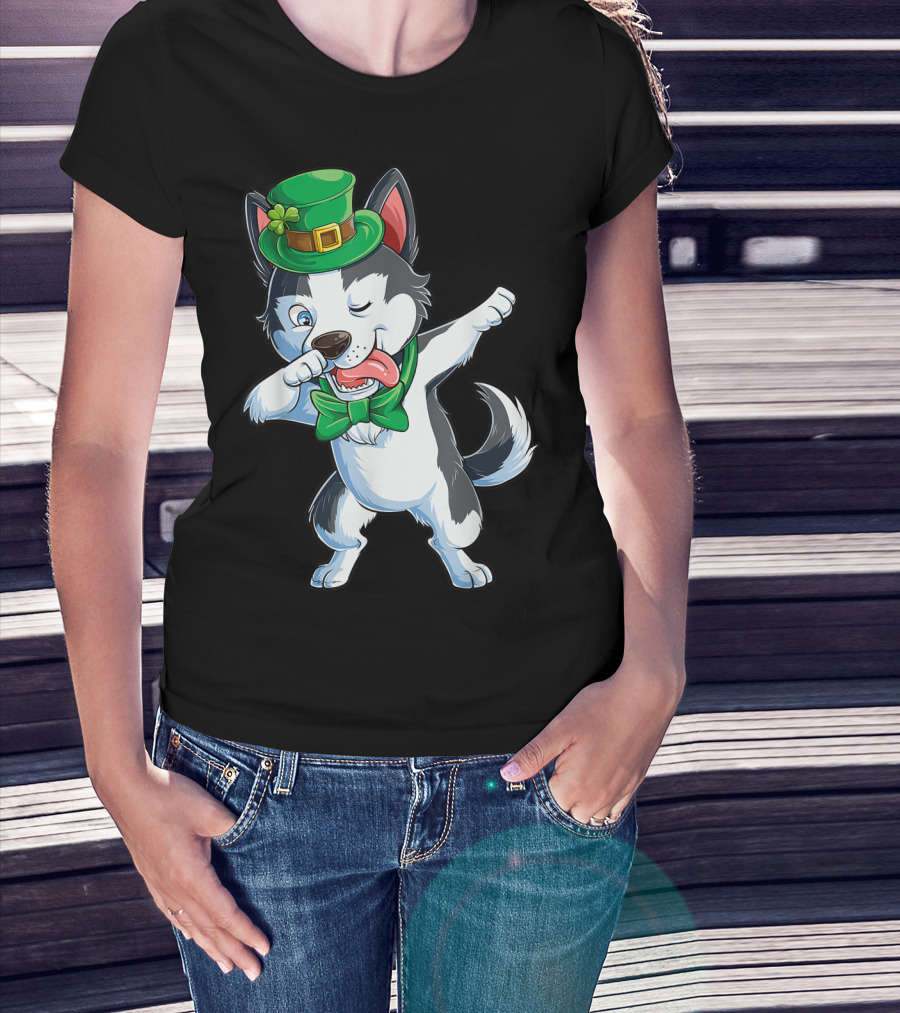 St. Patrick's Day Dabbing Siberian Husky With Green Hat And Bow Tie T-Shirt