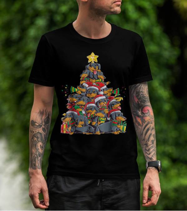 Dachshund Xmas Tree With Santa Hats And Gifts T-Shirt