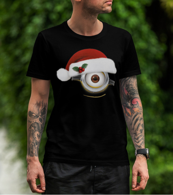 Despicable Me Minions Christmas Santa Hat Holiday T-Shirt