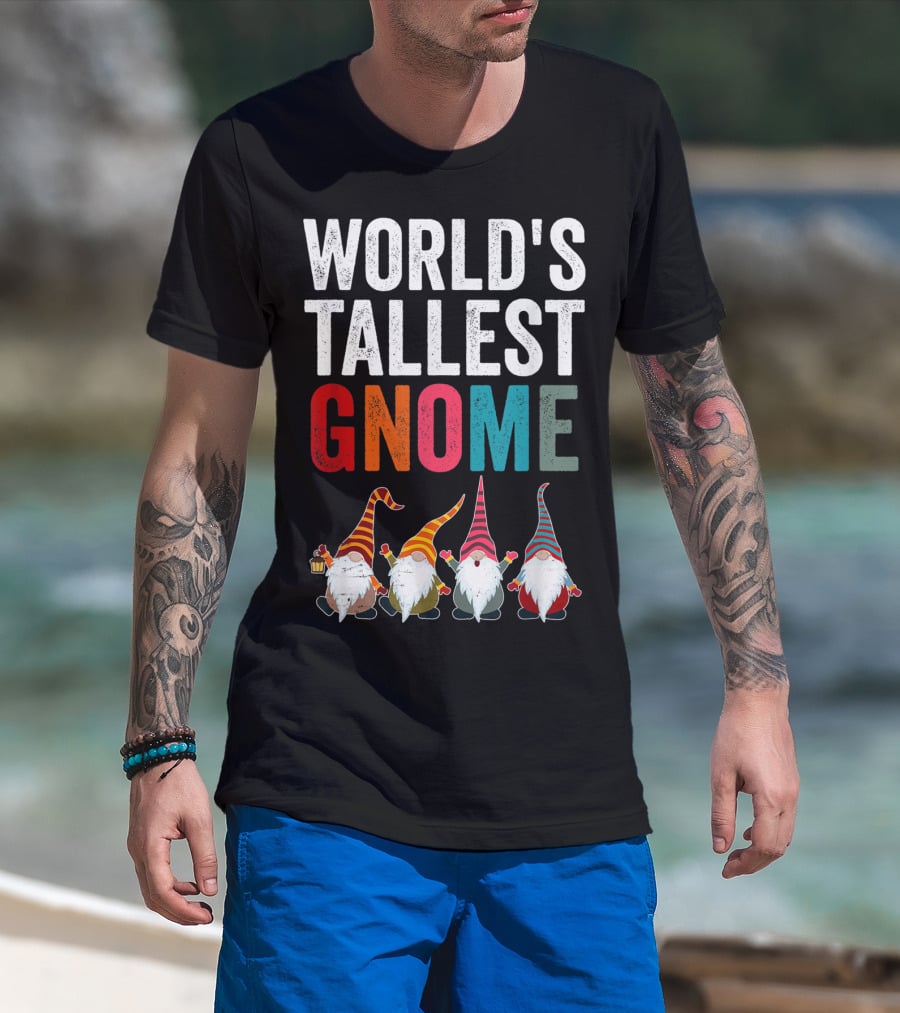 World's Tallest Gnome Christmas Lovers Funny Gnomes T-Shirt