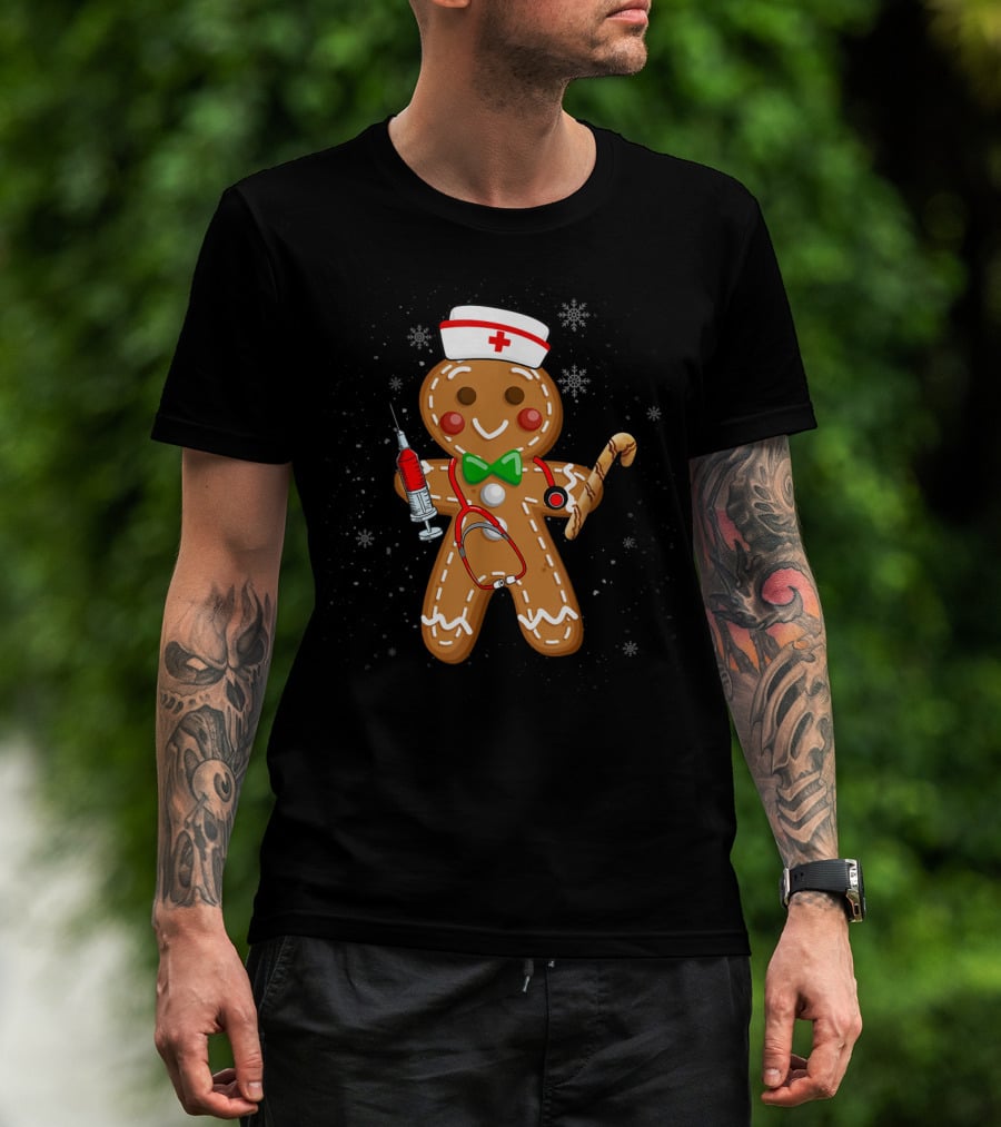 Gingerbread Nurse With Syringe And Stethoscope Christmas Holiday Fun T-Shirt