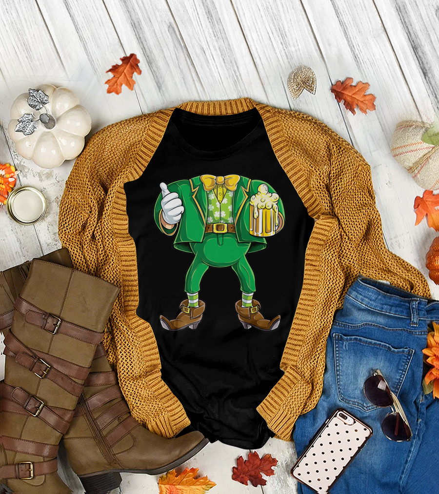 Leprechaun Costume St Patricks Day Men Beer Holding Foamy Mug and Thumbs Up T-Shirt