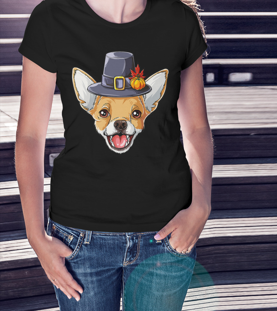 Pilgrim Hat Chihuahua With Thanksgiving Pumpkin And Leaf T-Shirt