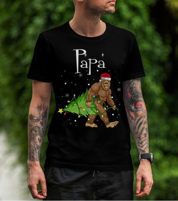 Papa Bigfoot Funny Sasquatch Christmas Tree Santa Hat T-Shirt