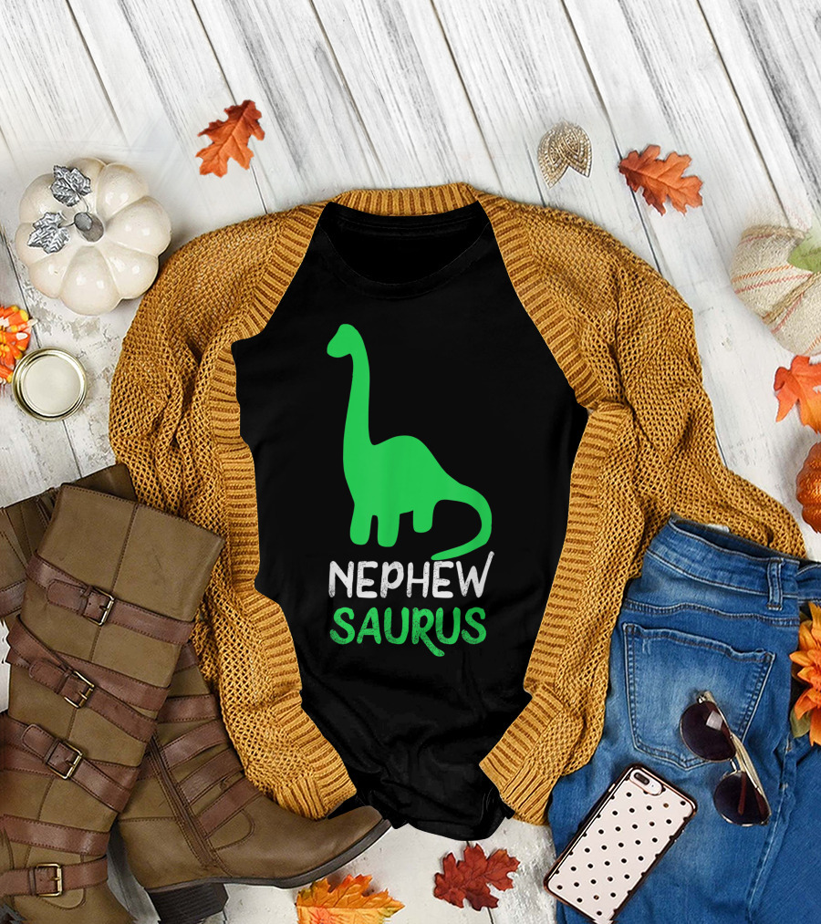 Nephewsaurus Funny Dinosaur Nephew Saurus Iconic Green Dinosaur T-Shirt