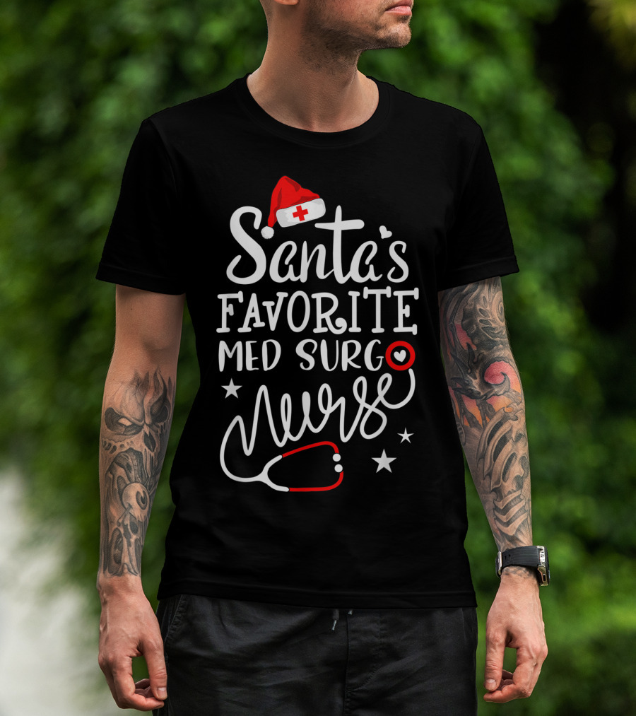 Santa's Favorite Med Surg Nurse Christmas Hat Stethoscope T-Shirt