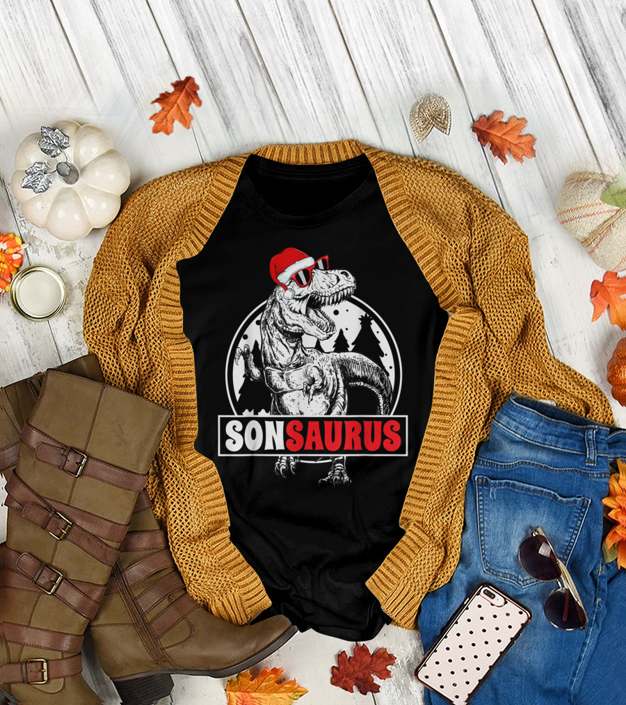 Sonsaurus Christmas Rex T-Rex Dinosaur Holiday Santa Hat T-Shirt