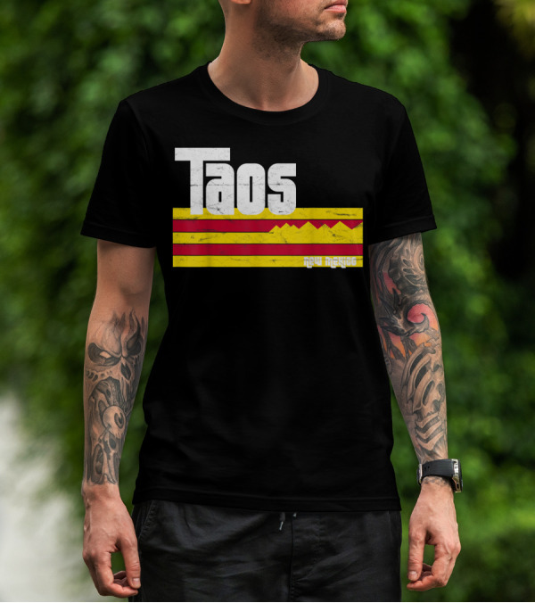 Taos New Mexico Vintage Mountain Stripes Skiing Hiking T-Shirt