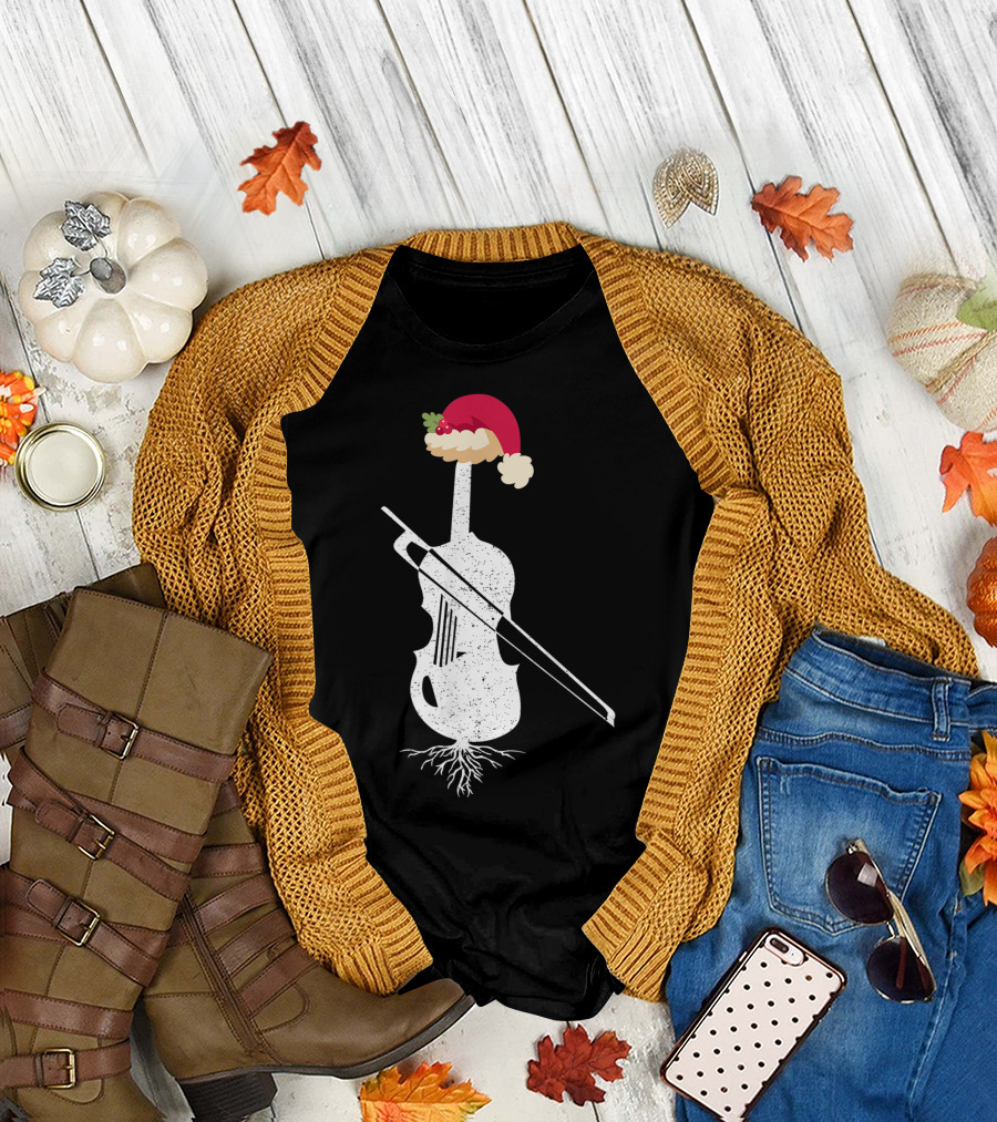 Violin Santa Hat Christmas Tree Vintage Style Holiday Decor T-Shirt