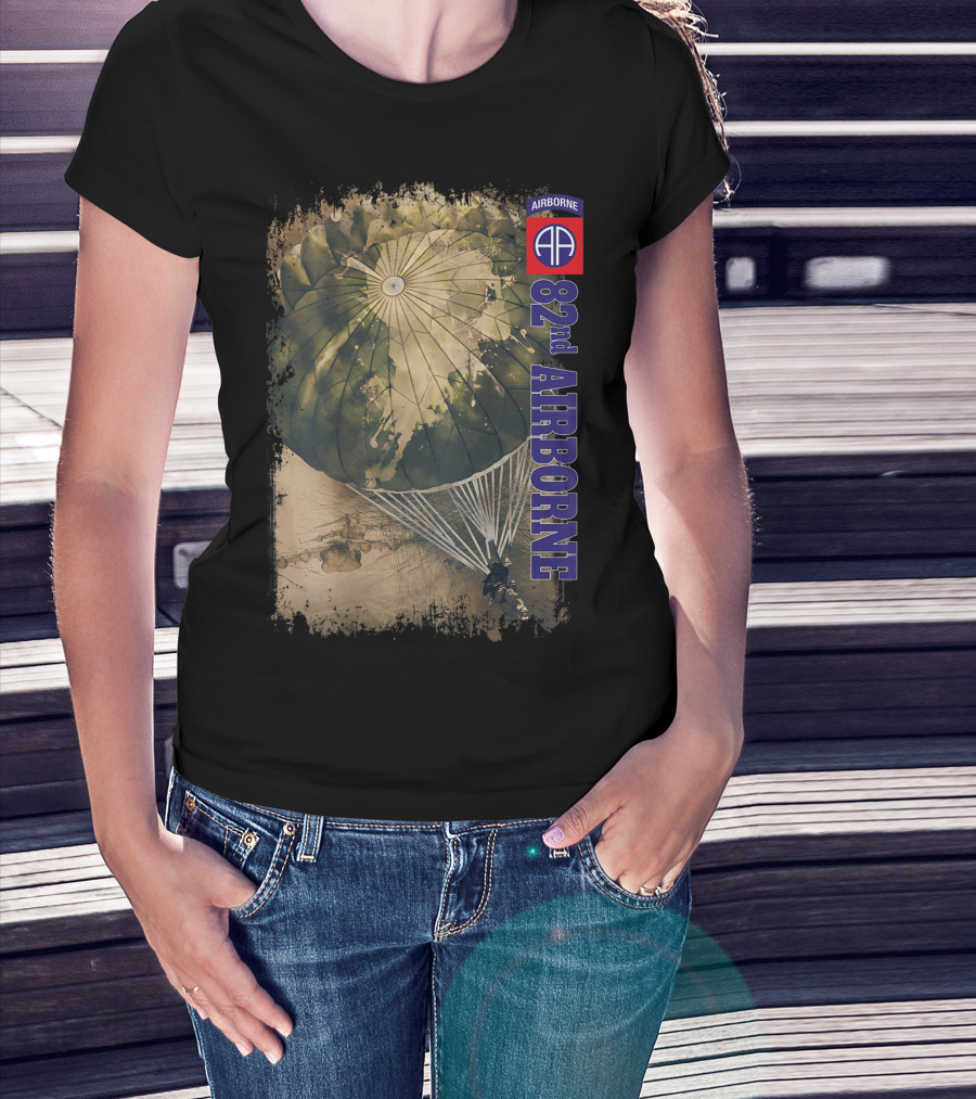 82Nd Airborne Division Parachute And Emblem T-Shirt