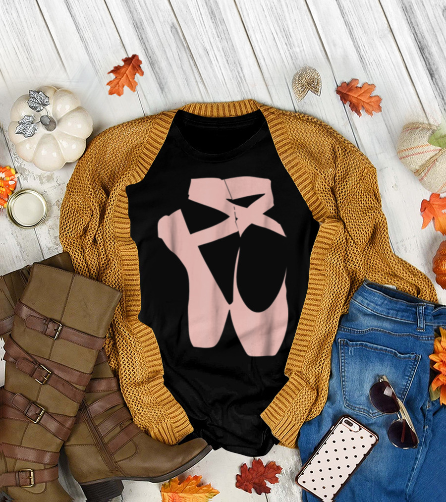 Ballet Dancer Pointe Shoe Ballerina Dancing Barre T-Shirt