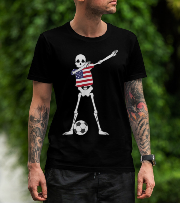 Dabbing Skeleton USA Soccer American Flag Dab Dance Football T-Shirt