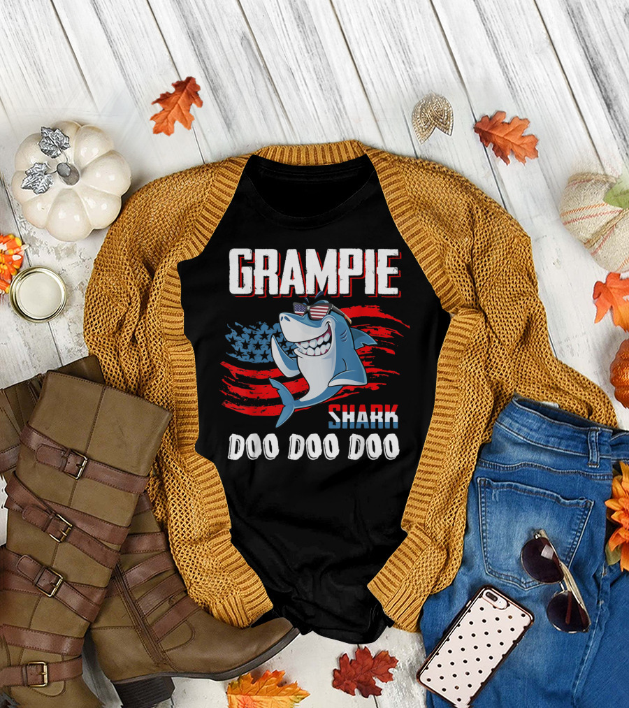 Grampie Shark Doo Doo Doo Father's Day 4th Of July American Flag Sunglasses T-Shirt