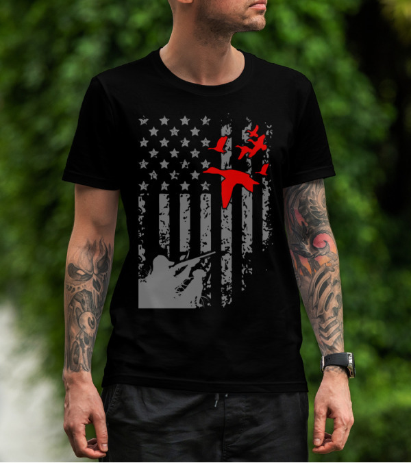 American Flag Waterfowl Hunting With Patriotic Duck T-Shirt