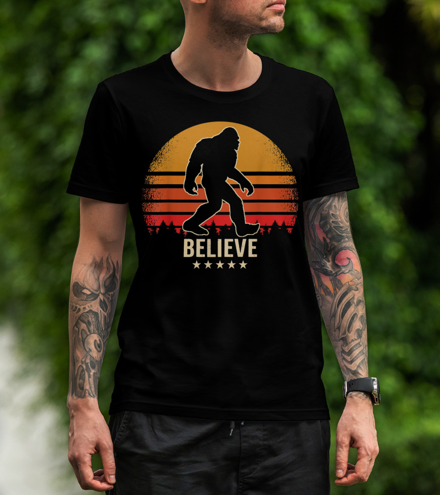Believe Sunset Bigfoot Silhouette Retro Stars Forest T-Shirt