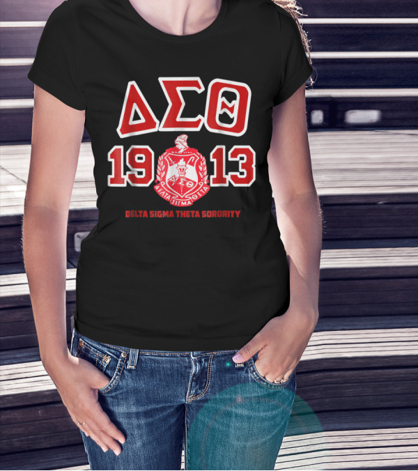 Delta Sigma Theta Sorority 1913 Greek Letters And Crest T-Shirt