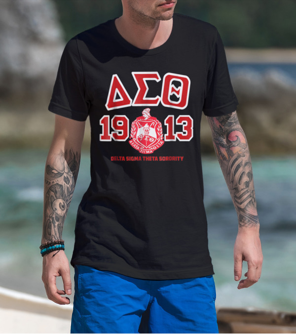 Delta Sigma Theta Sorority 1913 Greek Letters And Crest T-Shirt