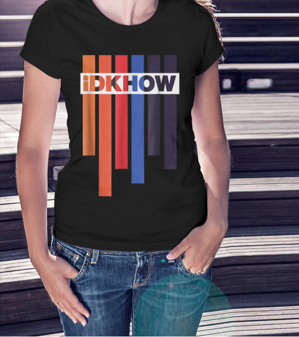 Barras De Color IDKHOW Letras Con Fondo Negro Y Blanco T-Shirt