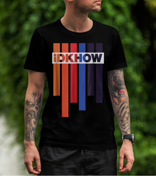 Barras De Color IDKHOW Letras Con Fondo Negro Y Blanco T-Shirt