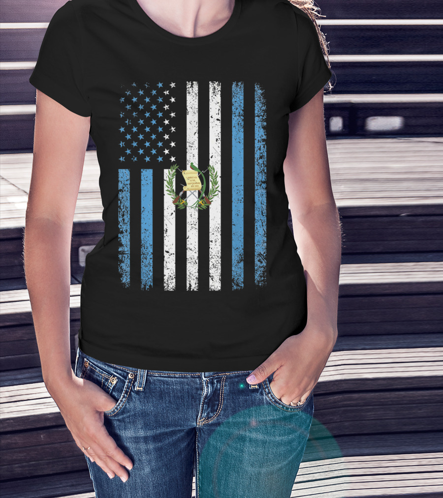 Guatemala USA Flag Mashup For 4th Of July Celebration American Guatemalan Unity Flag T-Shirt