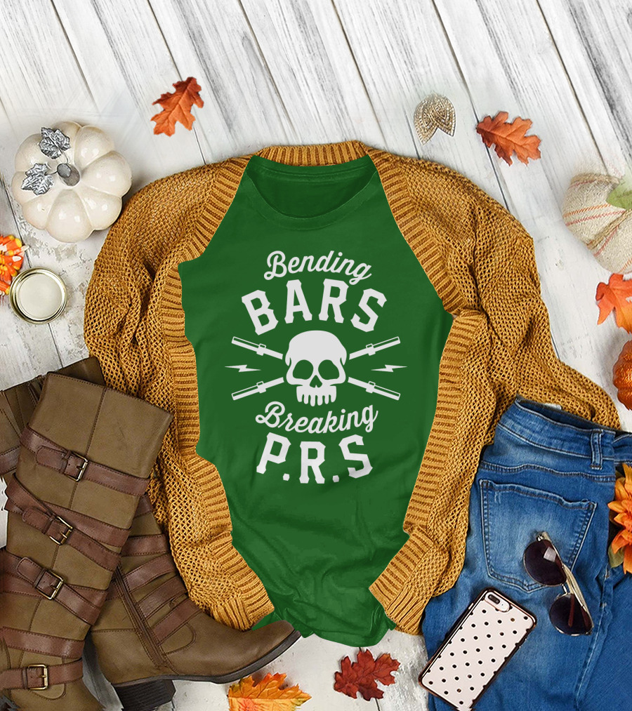 Bending Bars Breaking PRs Skull with Barbells T-Shirt