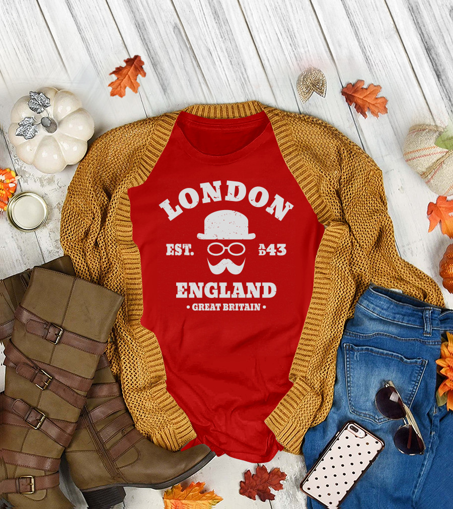London England Est. AD 43 Great Britain Hipster Bowler Hat T-Shirt