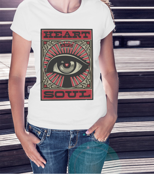 Heart And Soul Eye Art Radiating Love T-Shirt