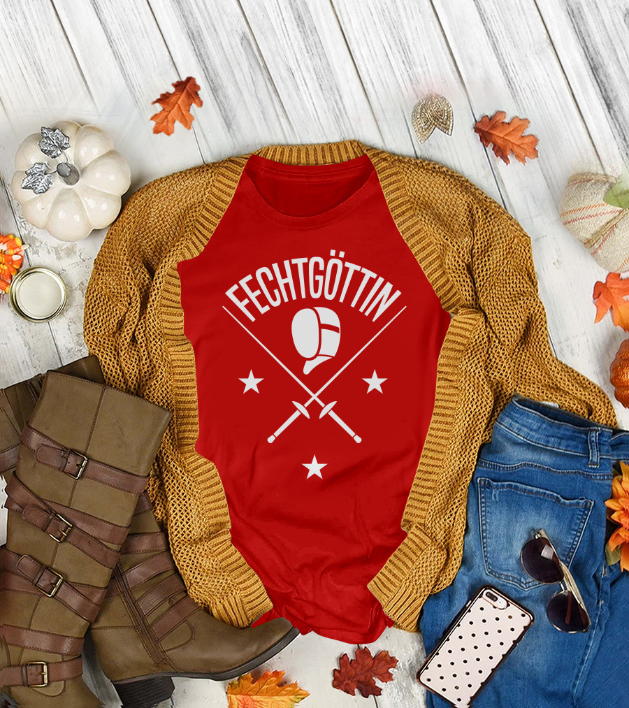 Fechtgöttin Fencing Helmet and Crossed Swords with Stars T-Shirt