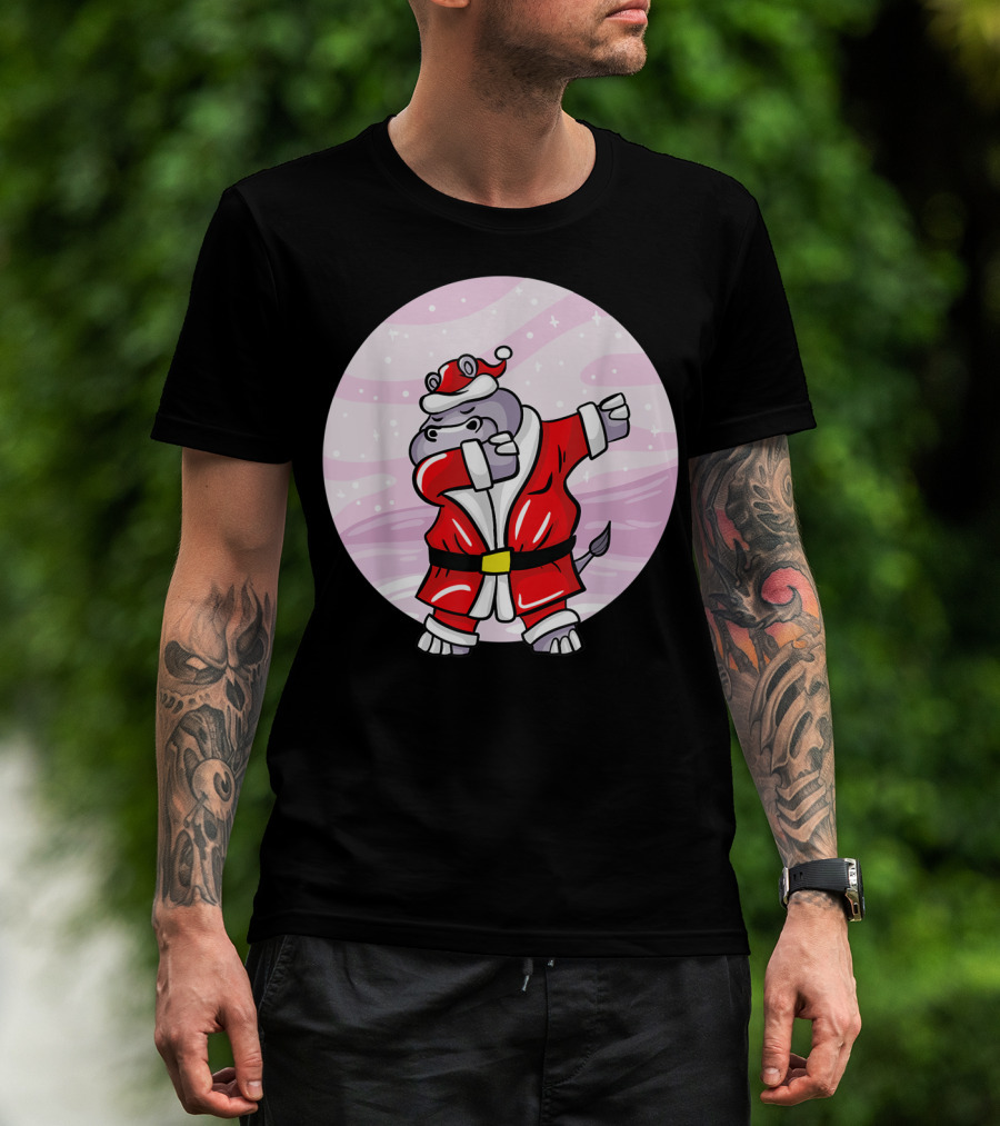 Funny Dabbing Christmas Santa Claus Hippo With Red Santa Suit T-Shirt