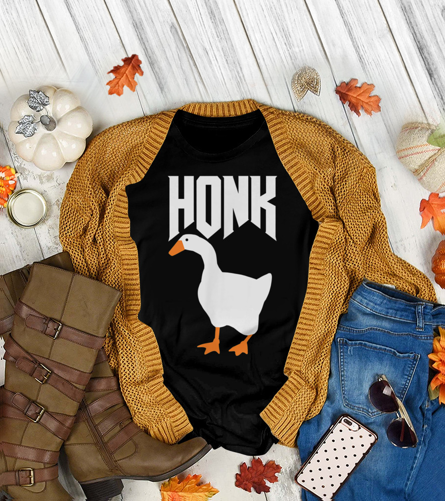 Honk Goose Funny Video Gamer Untitled Goose Game T-Shirt