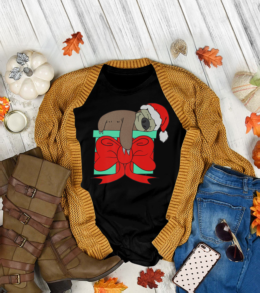 Lazy Christmas Sloth with Santa Hat and Gift Box Cute Funny Love It T-Shirt
