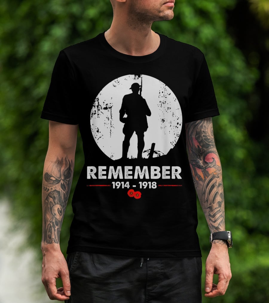 World War 1 Remember 1914-1918 Soldier Silhouette With Poppies T-Shirt