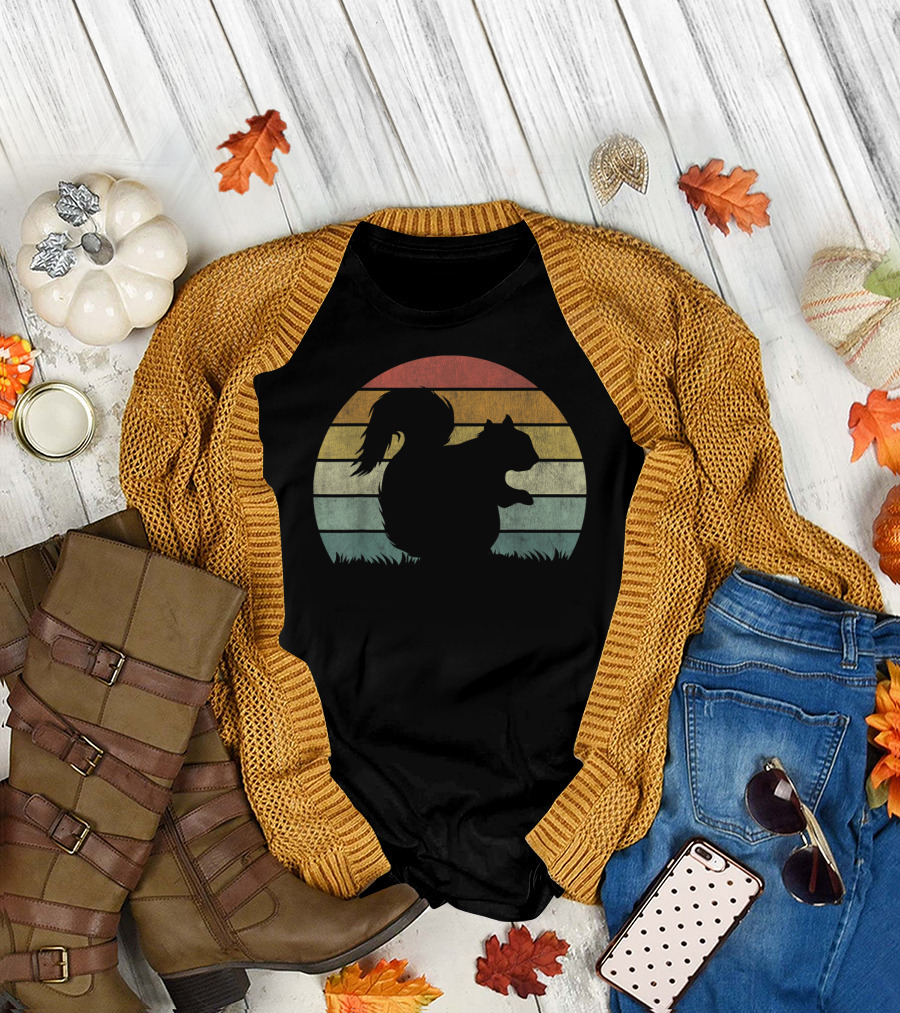 Vintage Sunset Squirrel Silhouette Stripes Retro Chestnut T-Shirt