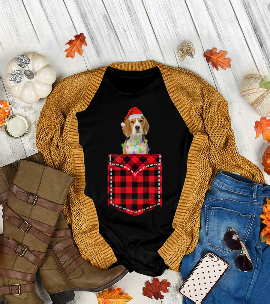 Funny Beagle Santa Hat Buffalo Plaid Xmas Lights in Pocket T-Shirt